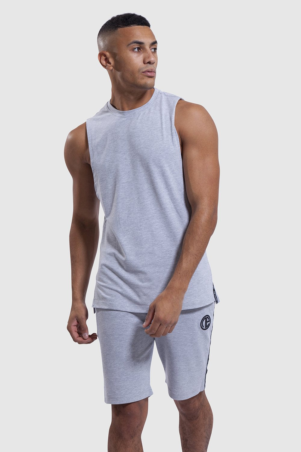 Iverson gym shorts and gym vest in grey
