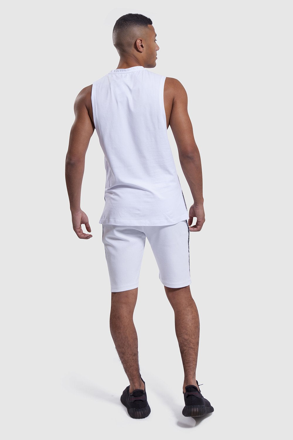 Vest and gym shorts set for men